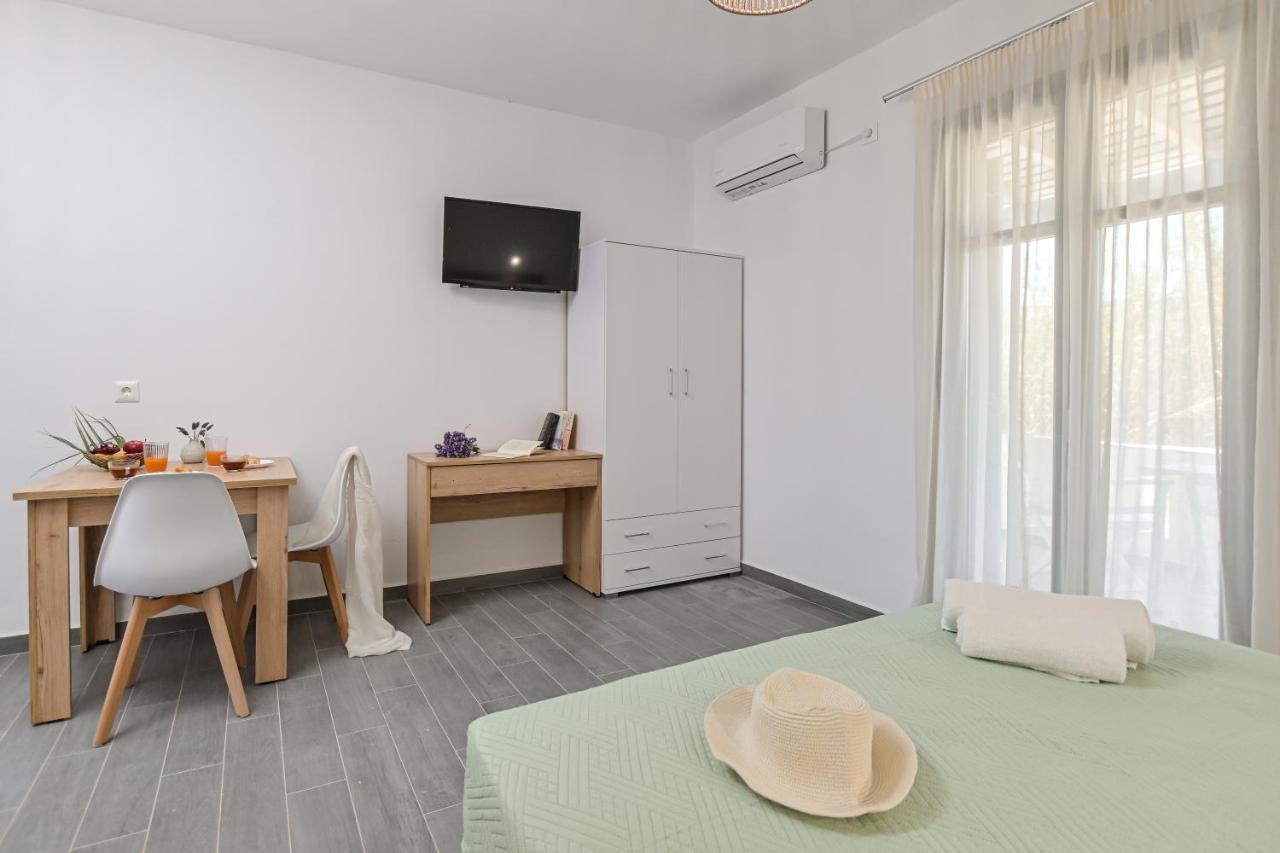 Vive Mare Plaka II Lejlighedshotel Eksteriør billede